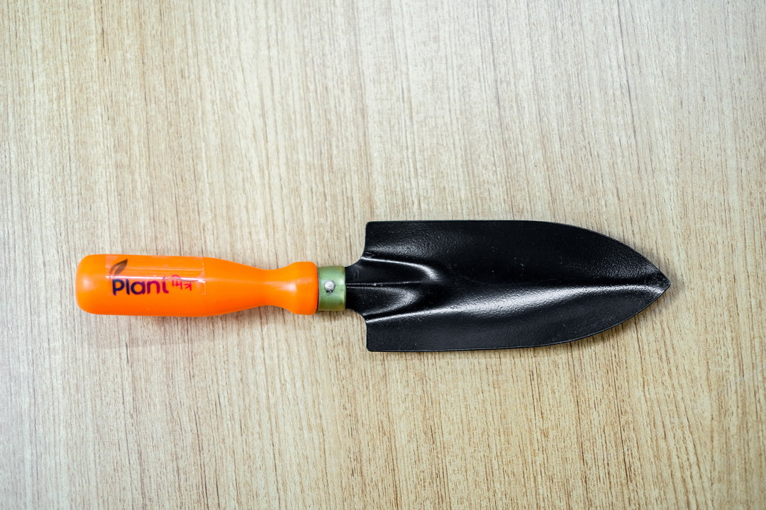 Transplanter – Precision Gardening Tool for Planting and Repotting