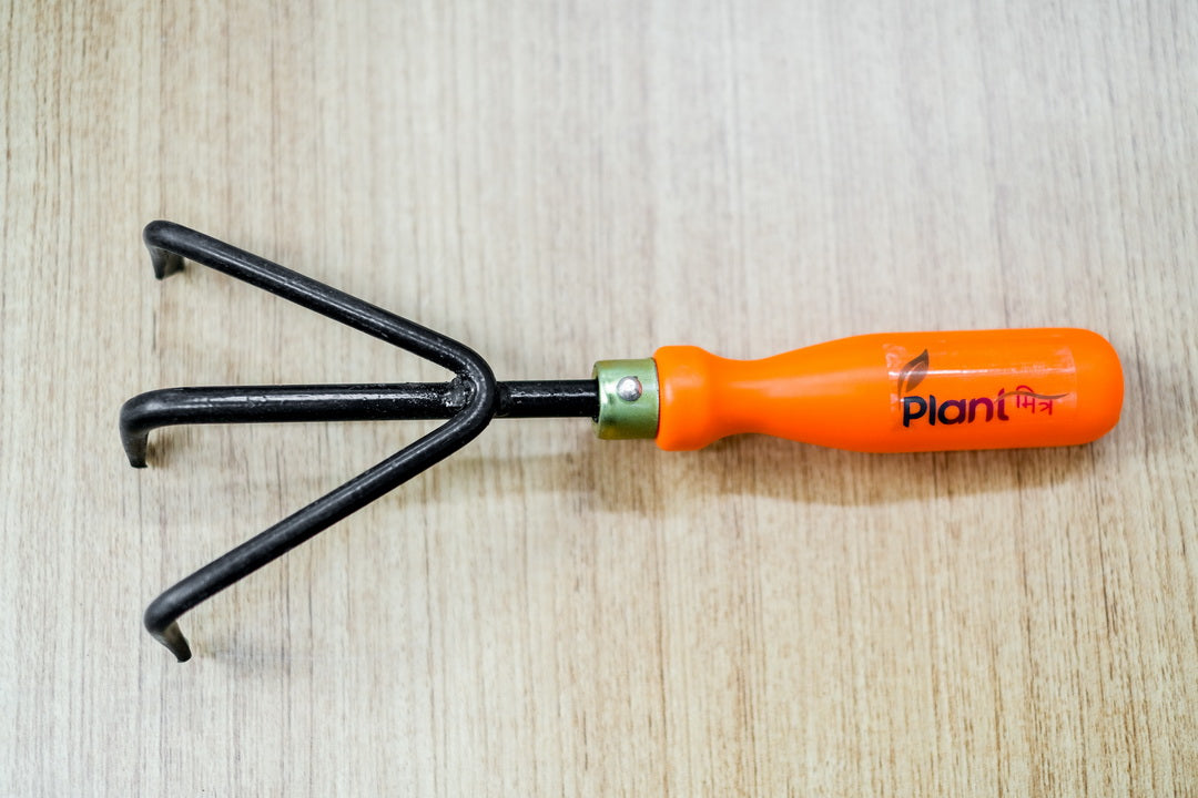 Garden Cultivator – Heavy-Duty Hand Tool for Soil Loosening and Weeding